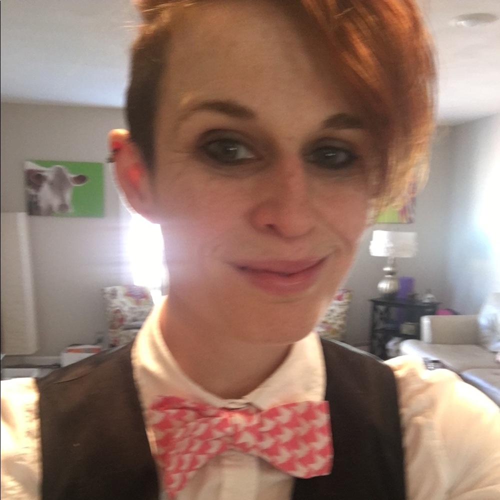 Meet your Posher, Lacey